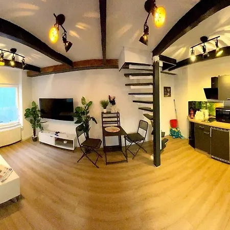 Robinshomes-industrial Apartment Braunschweig