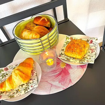 Robinshomes-industrial 公寓 *